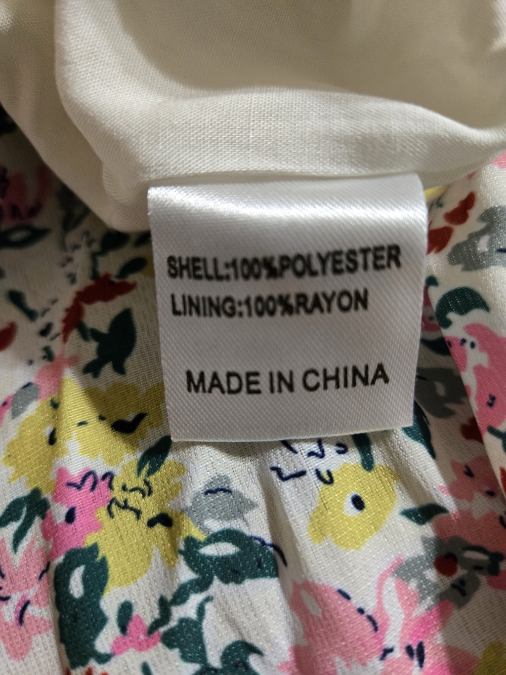 NWT Love Triangle Size Large Floral V-Neck Short Sleeve Women’s Romper - Picture 11 of 11